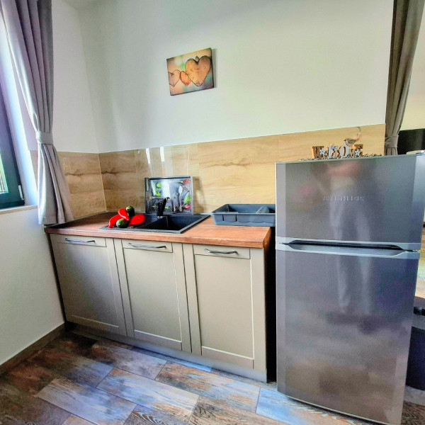 K&uuml;che, MATI VELEBITA, MATI VELEBITA  Seline