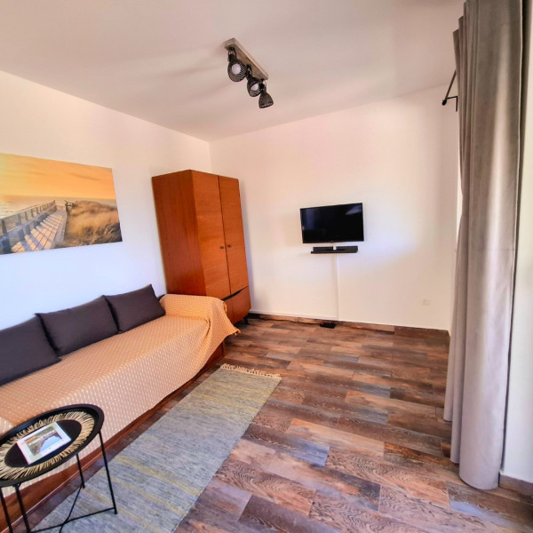 Das Wohnzimmer, MATI VELEBITA, MATI VELEBITA  Seline