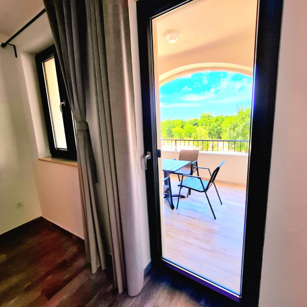 Das Wohnzimmer, MATI VELEBITA, MATI VELEBITA  Seline