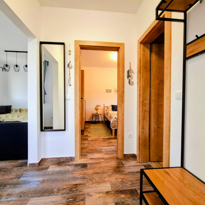 Sun, MATI VELEBITA  Seline