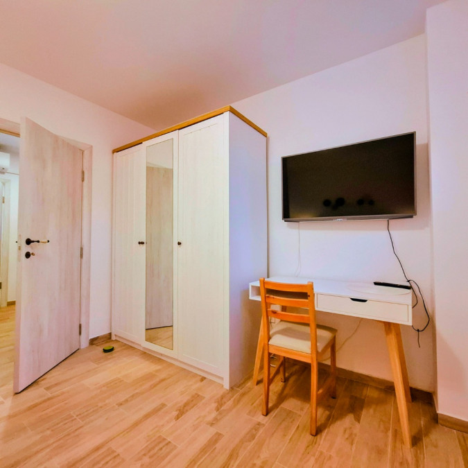 Moon, MATI VELEBITA  Seline