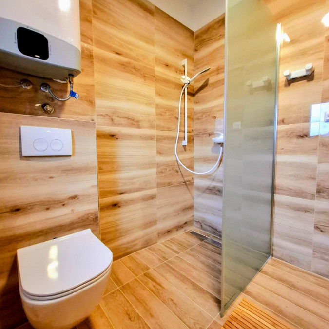 two sea stars, MATI VELEBITA  Seline